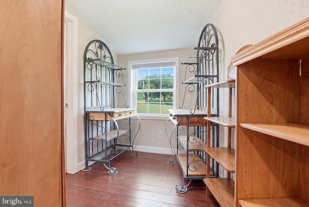 Image 14 of property listing at 11951 ROCKVILLE RD, Glen Rock, PA 17327