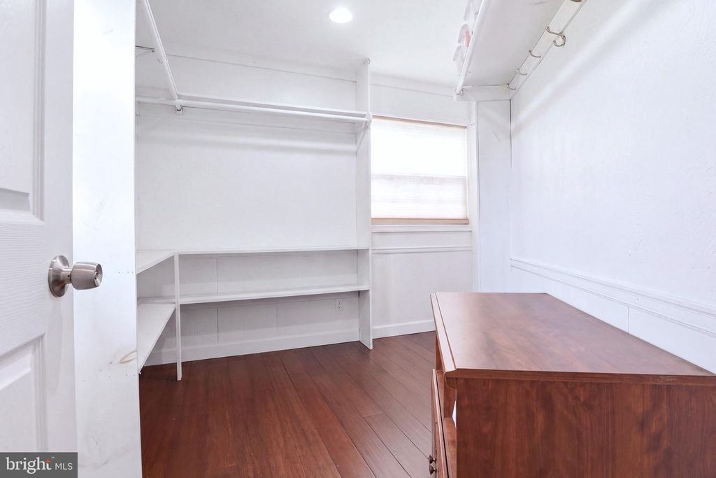 Image 29 of property listing at 11951 ROCKVILLE RD, Glen Rock, PA 17327