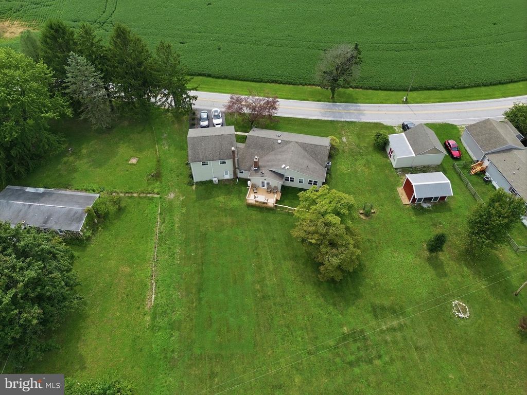 Image 47 of property listing at 11951 ROCKVILLE RD, Glen Rock, PA 17327