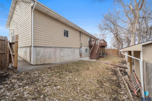 904 N Highland Ave Avenue, Sioux Falls, SD 57103