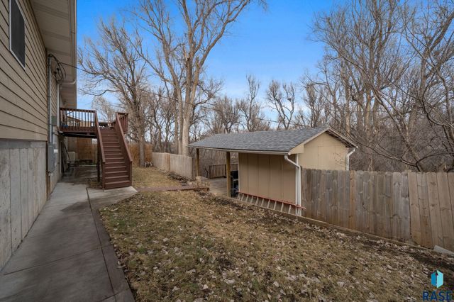 904 N Highland Ave Avenue, Sioux Falls, SD 57103