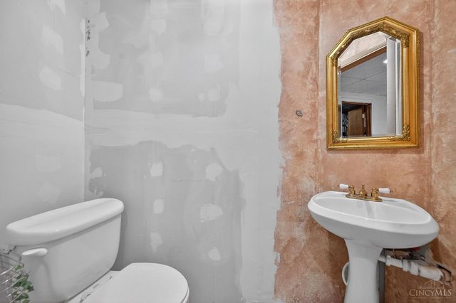 1079 Kensington Lane, Union Twp, OH 45245