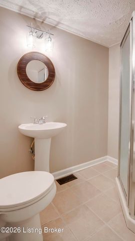 219 Merriweather Ave, Eminence, KY 40019