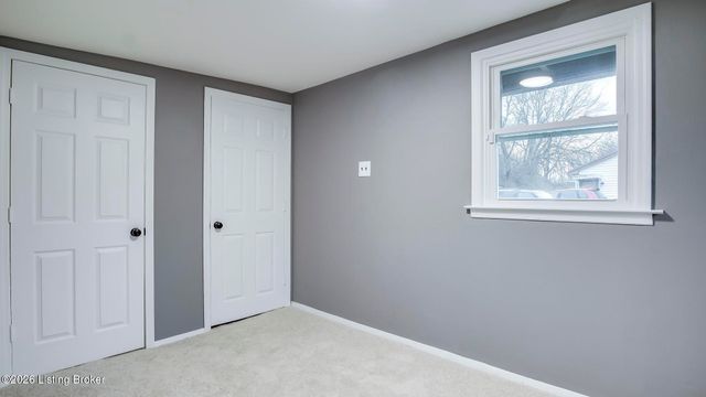 219 Merriweather Ave, Eminence, KY 40019