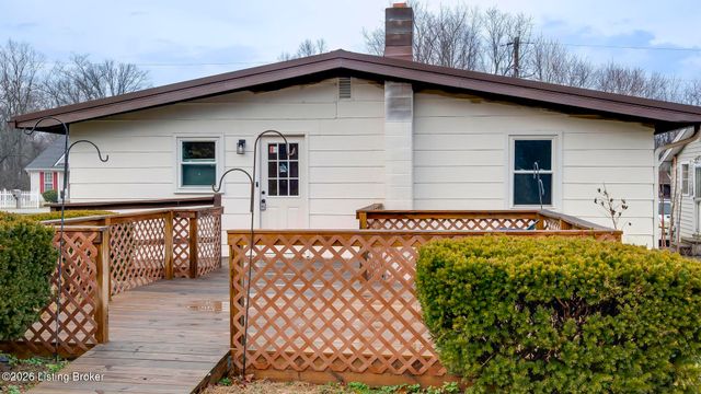 219 Merriweather Ave, Eminence, KY 40019