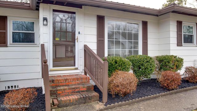 219 Merriweather Ave, Eminence, KY 40019