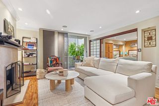 5325 Newcastle Avenue 201, Encino, CA 91316