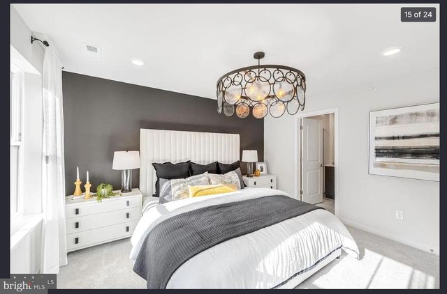 41 E FRONT ST, Bridgeport, PA 19405