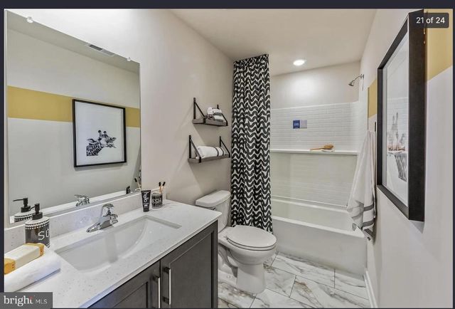 41 E FRONT ST, Bridgeport, PA 19405