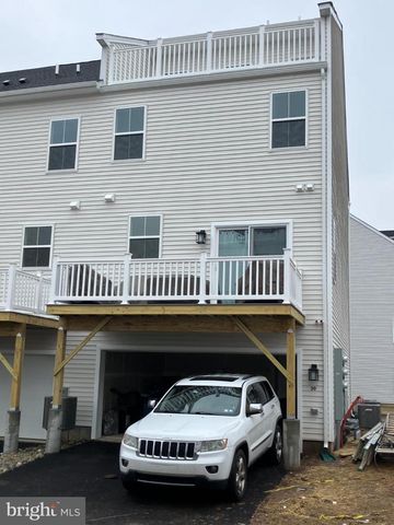 41 E FRONT ST, Bridgeport, PA 19405