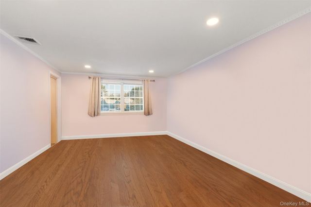 34 Mayfair Drive, Huntington, NY 11743