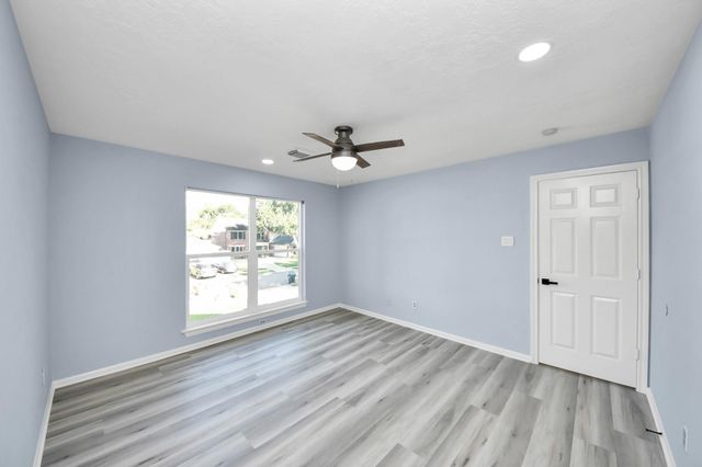 4211 Royal Manor Drive, Pasadena, TX 77505