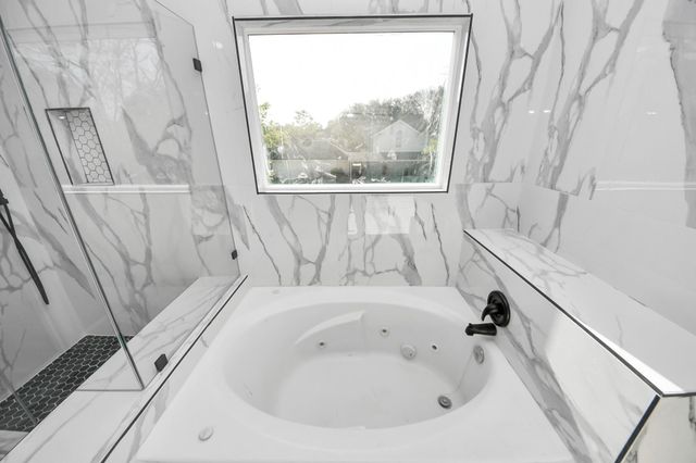 4211 Royal Manor Drive, Pasadena, TX 77505