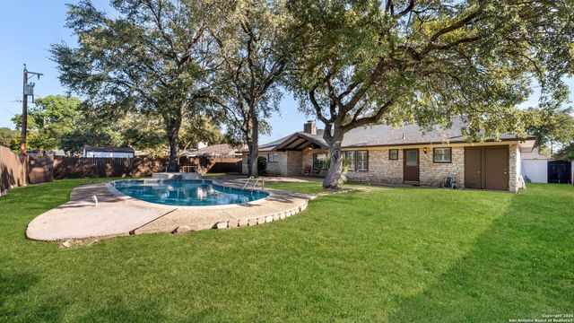 429 Fenwick, Windcrest, TX 78239