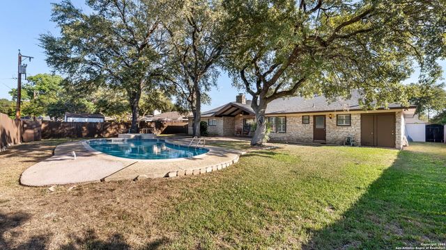 429 Fenwick, Windcrest, TX 78239
