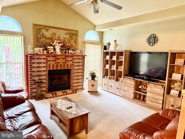 12 KERN DR, Perkasie, PA 18944