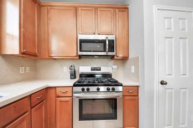 10518 Lyndon Meadows Drive, Houston, TX 77095