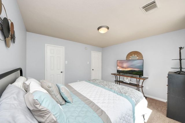 10518 Lyndon Meadows Drive, Houston, TX 77095