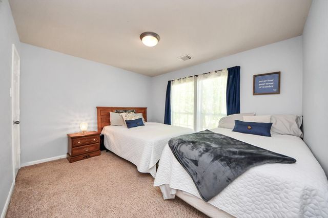 10518 Lyndon Meadows Drive, Houston, TX 77095