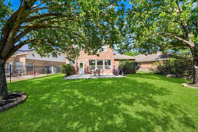 10518 Lyndon Meadows Drive, Houston, TX 77095