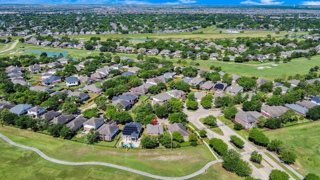 10518 Lyndon Meadows Drive, Houston, TX 77095