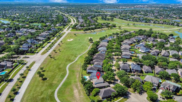 10518 Lyndon Meadows Drive, Houston, TX 77095