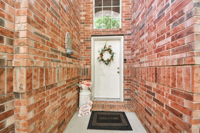 10518 Lyndon Meadows Drive, Houston, TX 77095