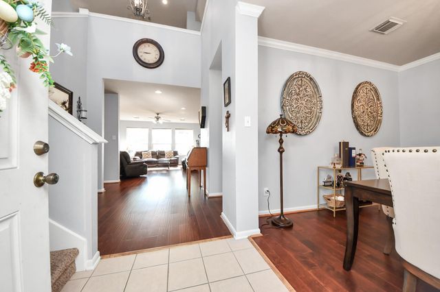 10518 Lyndon Meadows Drive, Houston, TX 77095