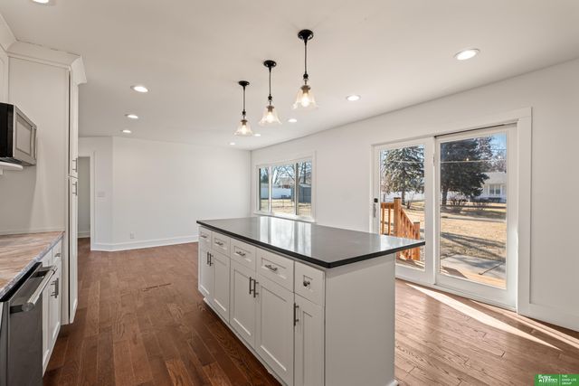 1922 S 113th Street, Omaha, NE 68144