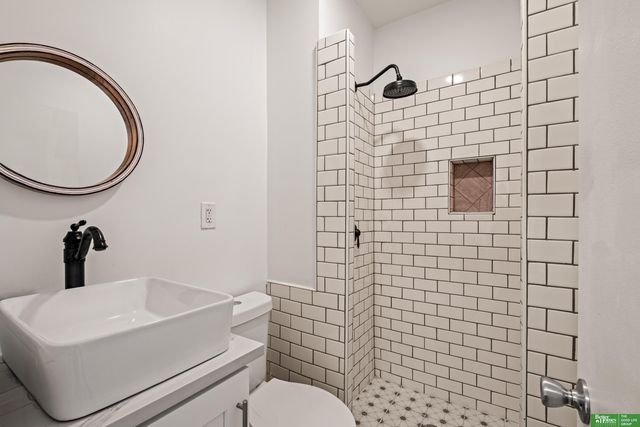 1922 S 113th Street, Omaha, NE 68144