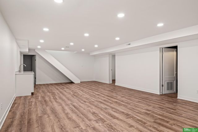 1922 S 113th Street, Omaha, NE 68144