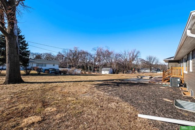 1922 S 113th Street, Omaha, NE 68144