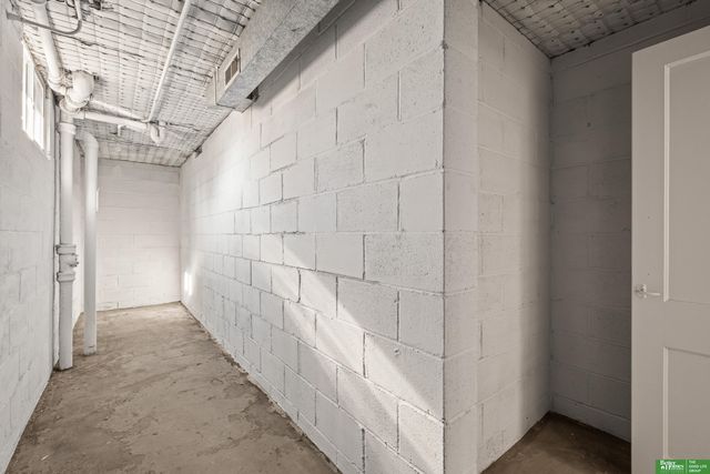 1922 S 113th Street, Omaha, NE 68144