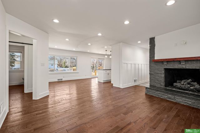 1922 S 113th Street, Omaha, NE 68144