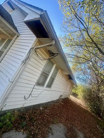 214 E Highland, Tecumseh, OK 74873