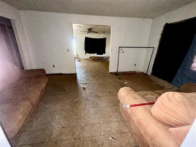 214 E Highland, Tecumseh, OK 74873