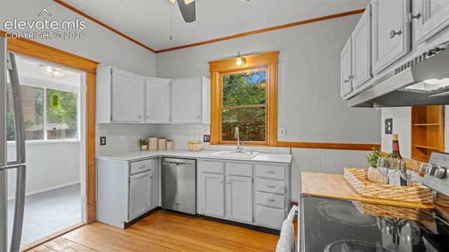 3039 W Bijou Street, Colorado Springs, CO 80904