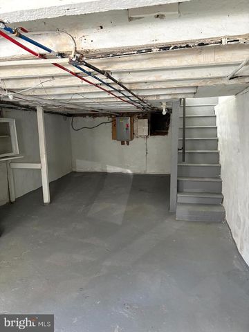 1119 WINTON ST, Philadelphia, PA 19148