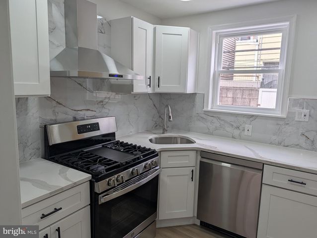 1119 WINTON ST, Philadelphia, PA 19148