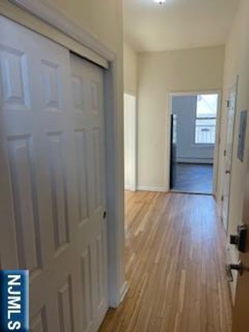 1518 River Road 3, Edgewater, NJ 07020