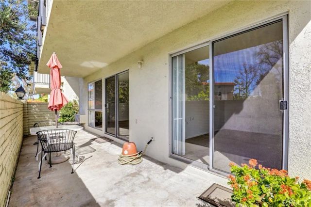 2327 Via Mariposa West West A, Laguna Woods, CA 92637