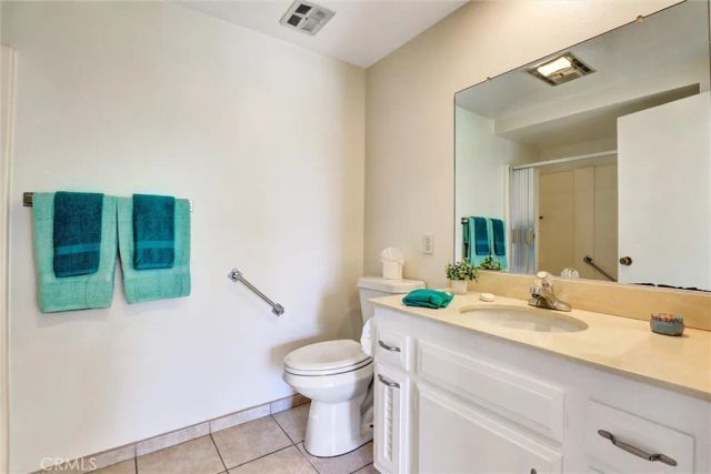 2327 Via Mariposa West West A, Laguna Woods, CA 92637