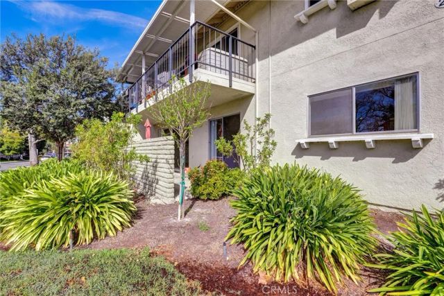 2327 Via Mariposa West West A, Laguna Woods, CA 92637