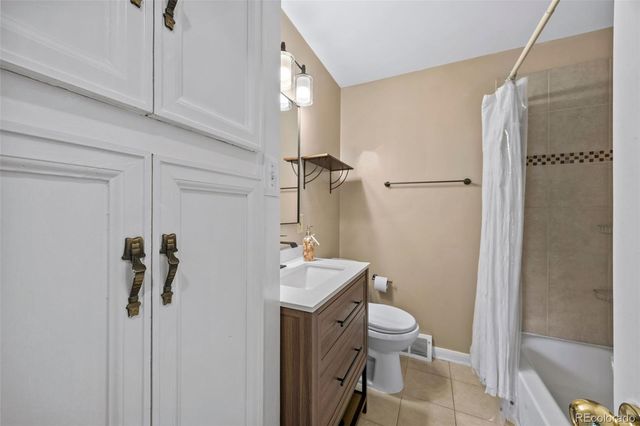 2631 S Newton Street, Denver, CO 80219