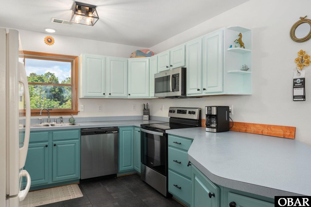 Image 12 of property listing at 2324 Ocean Sands Road Lot# 1, Corolla, NC 27927