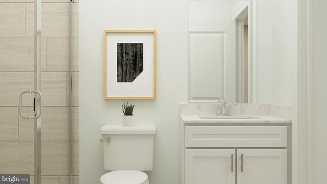 3 TURGYAN DR, Bordentown, NJ 08505