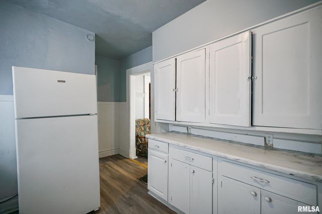 1820 W BRADLEY Avenue, Peoria, IL 61606