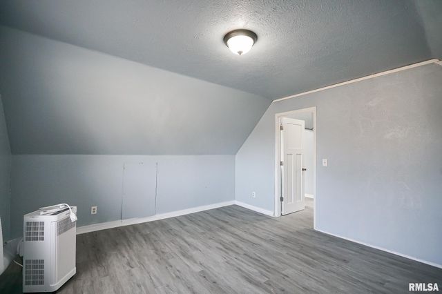 1820 W BRADLEY Avenue, Peoria, IL 61606