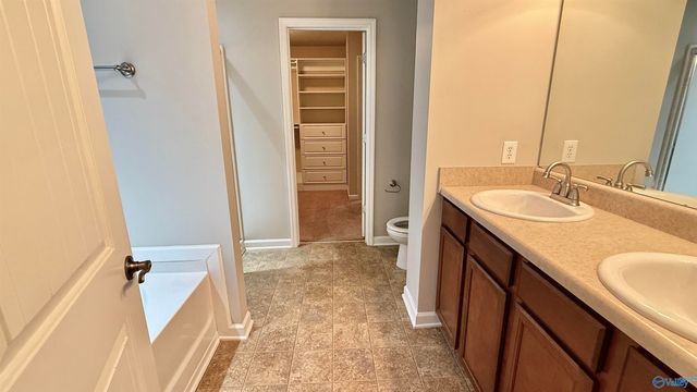 1813 Clayton Cove Drive, Madison, AL 35757