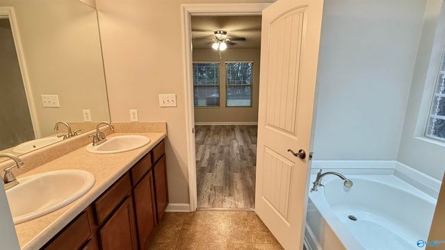 1813 Clayton Cove Drive, Madison, AL 35757